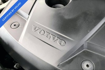 2024 Volvo XC60 Recharge Plug-In Hybrid Ultimate Black Edition