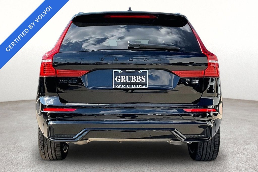 2024 Volvo XC60 Recharge Plug-In Hybrid Ultimate Black Edition