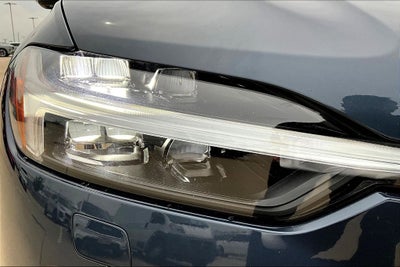 2024 Volvo XC60 Recharge Plug-In Hybrid T8 Plus Dark Theme