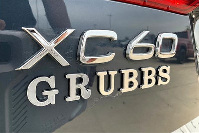 2024 Volvo XC60 Recharge Plug-In Hybrid T8 Plus Dark Theme