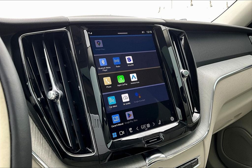 2024 Volvo XC60 Recharge Plug-In Hybrid T8 Plus Dark Theme