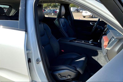 2024 Volvo XC60 Recharge Plug-In Hybrid Ultimate