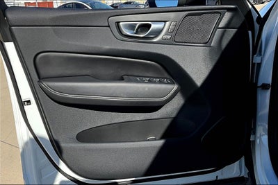 2024 Volvo XC60 Recharge Plug-In Hybrid Ultimate