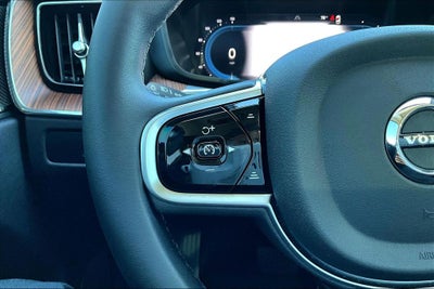 2024 Volvo XC60 Recharge Plug-In Hybrid Ultimate