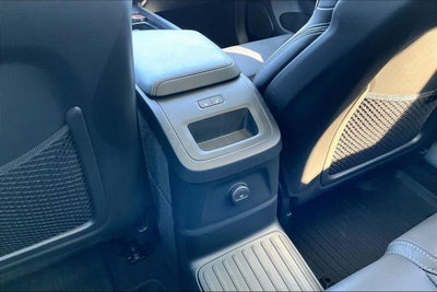 2024 Volvo XC60 Recharge Plug-In Hybrid Ultimate