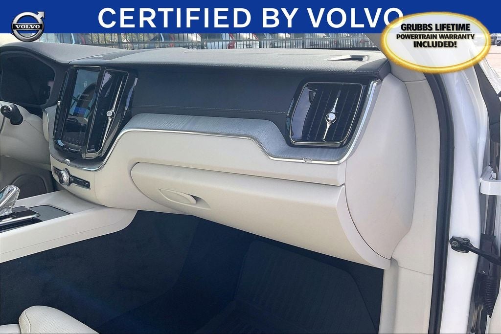 2023 Volvo XC60 Recharge Plug-In Hybrid Ultimate