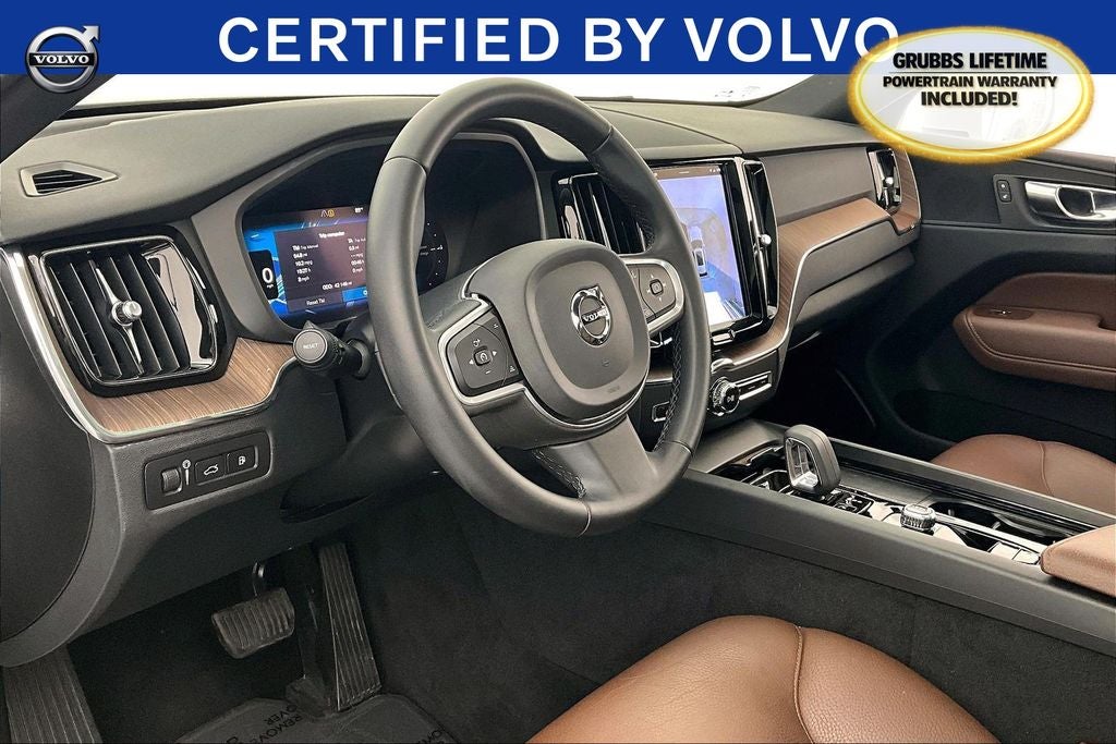 2022 Volvo XC60 Recharge Plug-In Hybrid T8 Inscription Expression