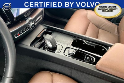 2022 Volvo XC60 Recharge Plug-In Hybrid T8 Inscription Expression