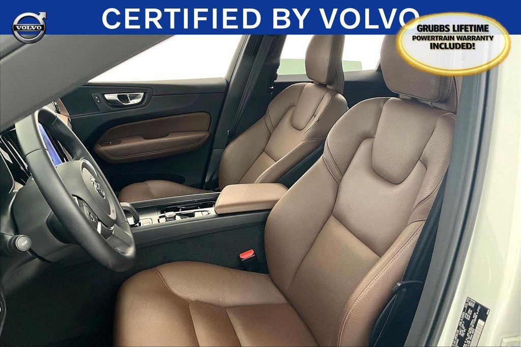 2022 Volvo XC60 Recharge Plug-In Hybrid T8 Inscription Expression