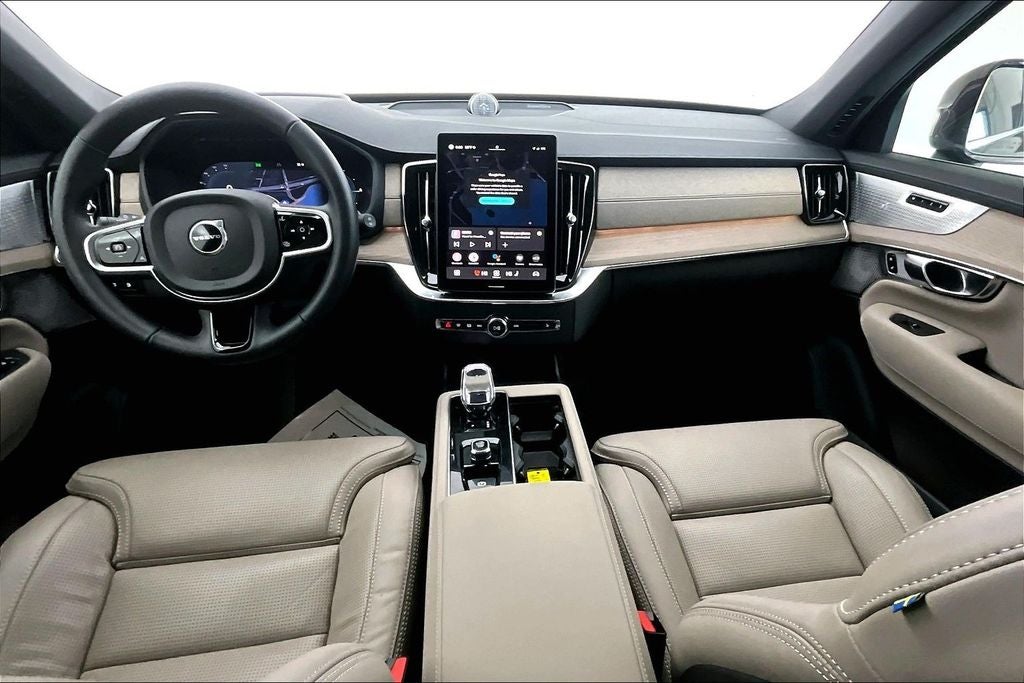 2026 Volvo XC90 Plug-In Hybrid T8 Ultra 6 Passenger 2025.5