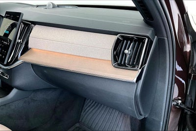 2026 Volvo XC90 Plug-In Hybrid T8 Ultra 6 Passenger 2025.5