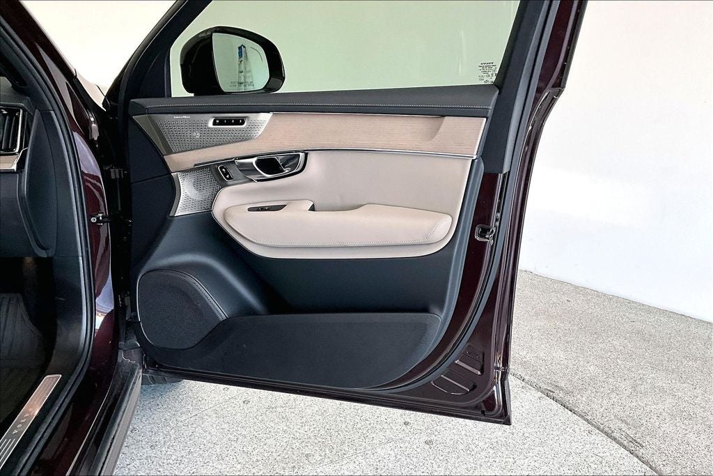 2026 Volvo XC90 Plug-In Hybrid T8 Ultra 6 Passenger 2025.5