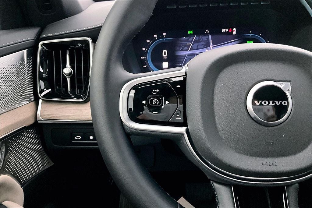 2026 Volvo XC90 Plug-In Hybrid T8 Ultra 6 Passenger 2025.5