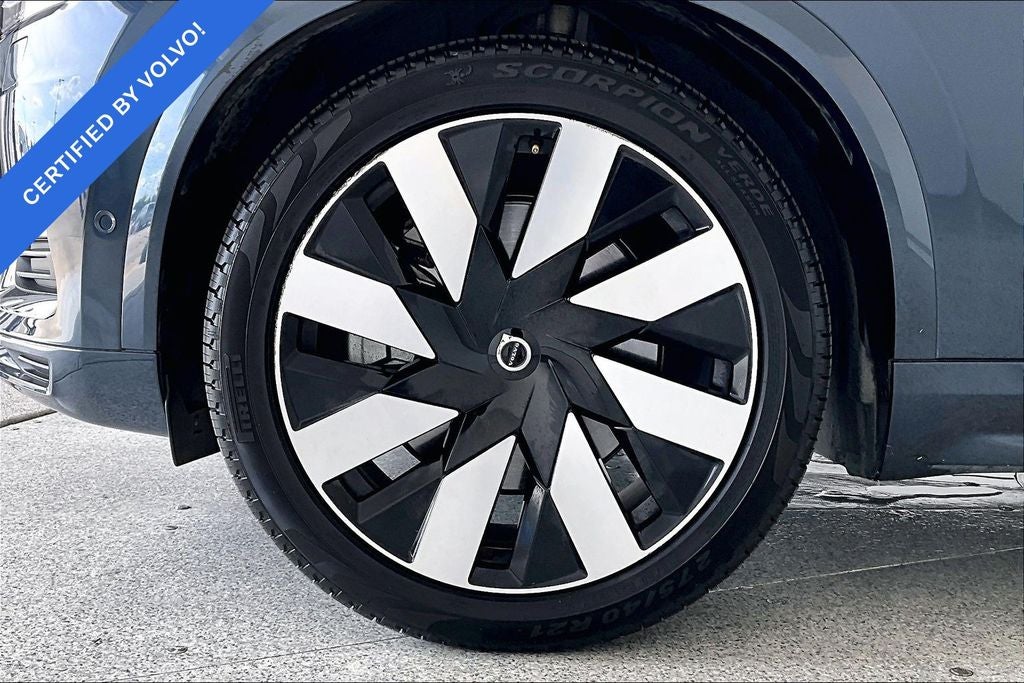 2024 Volvo XC90 Recharge Plug-In Hybrid Ultimate