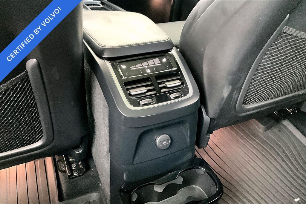 2024 Volvo XC90 Recharge Plug-In Hybrid Ultimate
