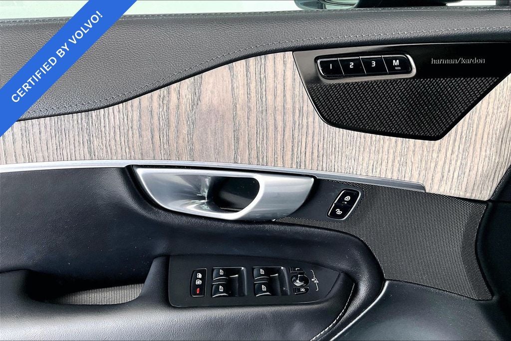 2024 Volvo XC90 Recharge Plug-In Hybrid Ultimate