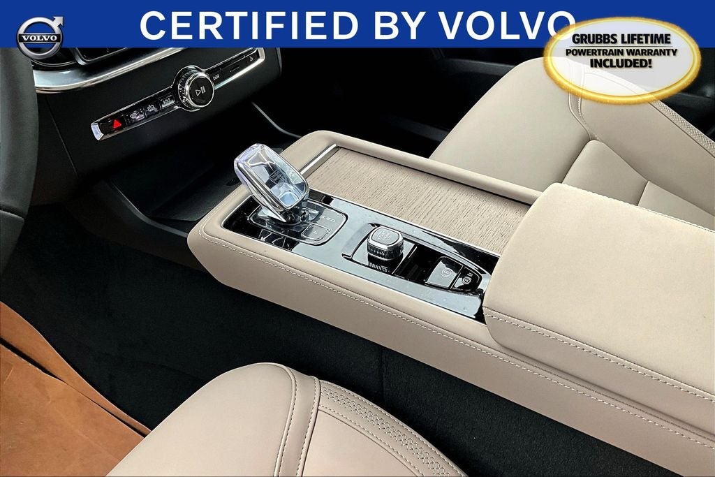 2025 Volvo XC90 Plug-In Hybrid T8 Core 7 Passenger 2025.5