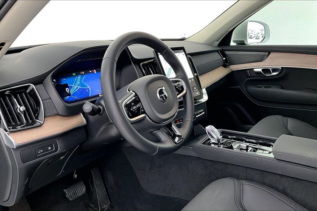 2025 Volvo XC90 Plug-In Hybrid T8 Plus 7 Passenger 2025.5