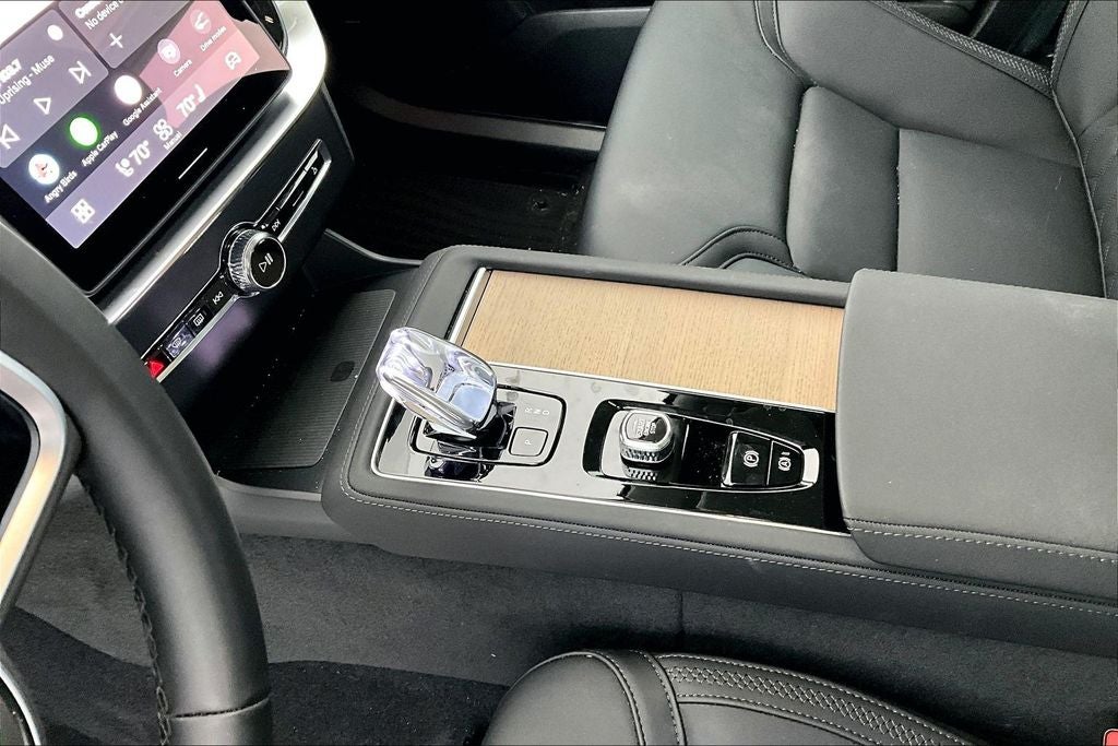 2025 Volvo XC90 Plug-In Hybrid T8 Plus 7 Passenger 2025.5