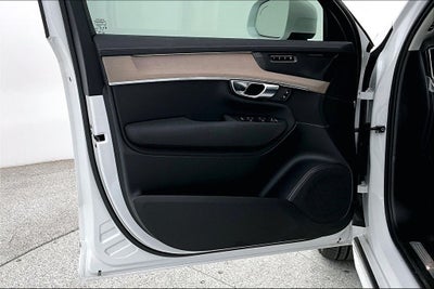 2025 Volvo XC90 Plug-In Hybrid T8 Plus 7 Passenger 2025.5