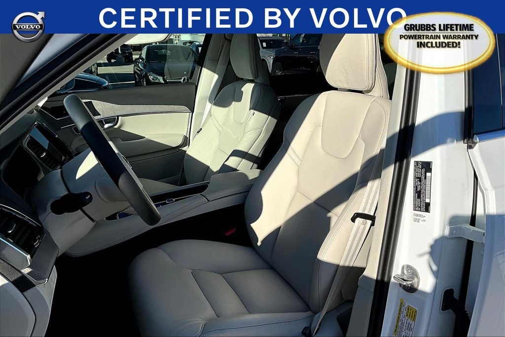 2025 Volvo XC90 Plug-In Hybrid T8 Plus 7 PASSENGER