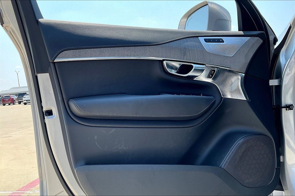 2025 Volvo XC90 Plug-In Hybrid T8 Ultra 7 Passenger