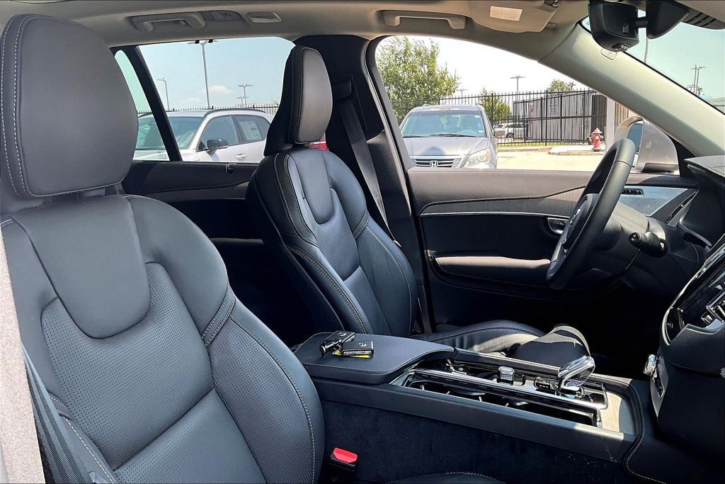 2025 Volvo XC90 Plug-In Hybrid T8 Ultra 7 Passenger