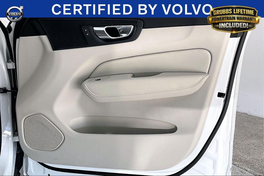 2025 Volvo XC60 Plug-In Hybrid T8 Plus T8 AWD PLUS