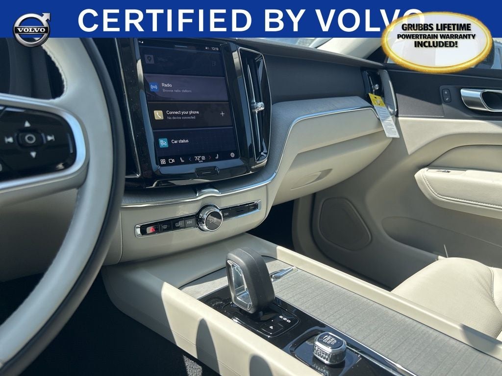 2025 Volvo XC60 Plug-In Hybrid T8 Plus