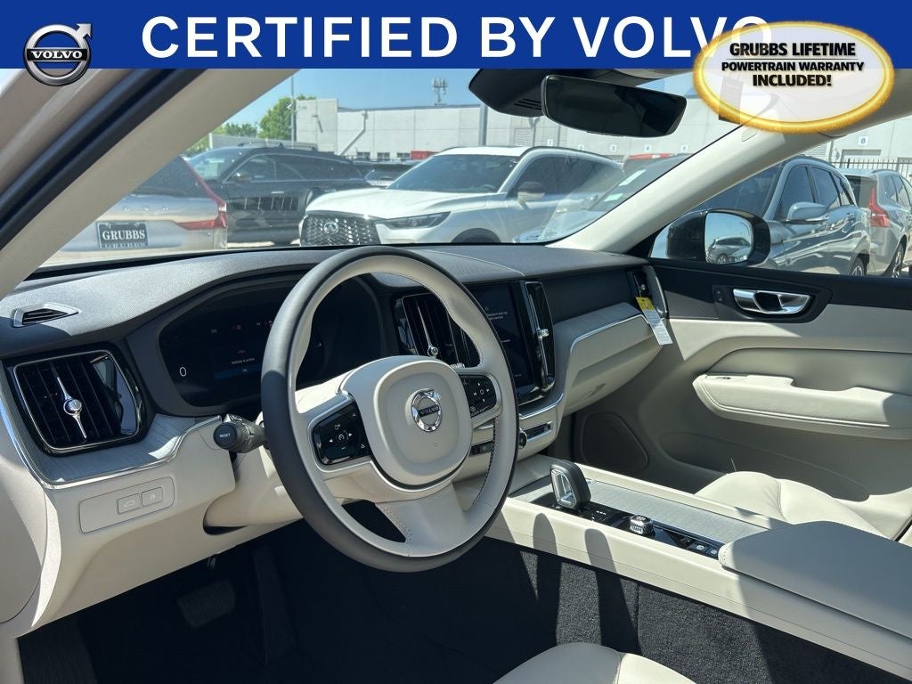 2025 Volvo XC60 Plug-In Hybrid T8 Plus