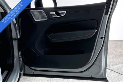 2025 Volvo XC60 Plug-In Hybrid T8 Ultra