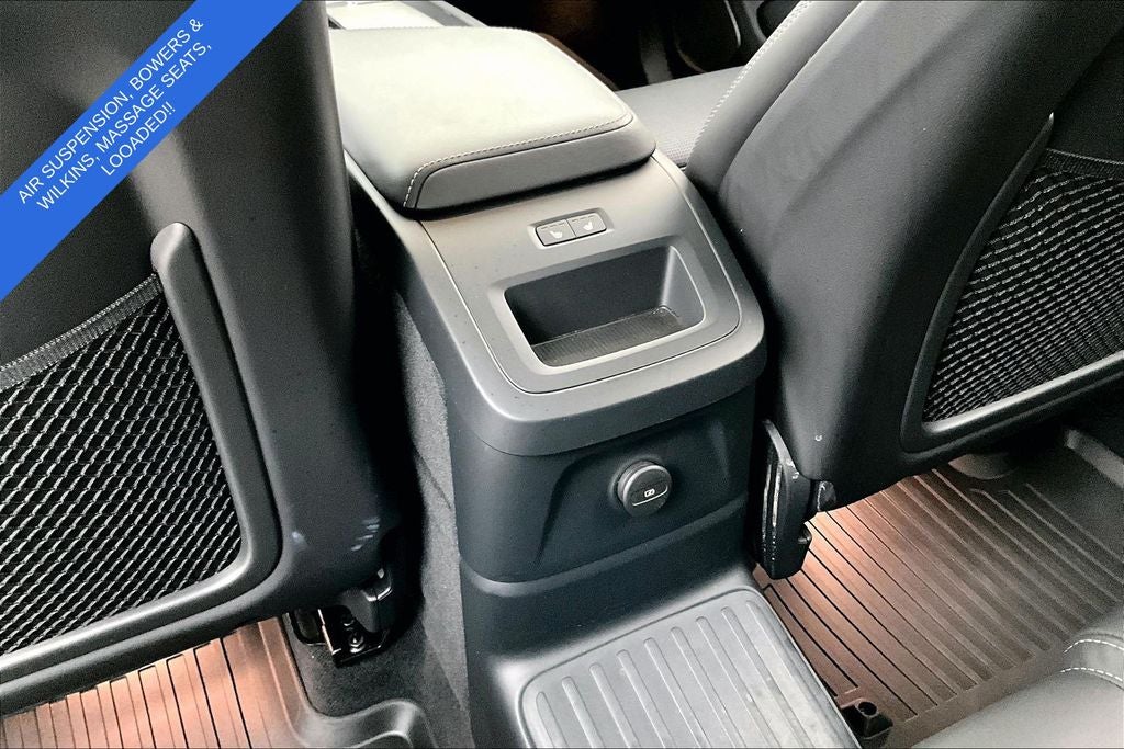 2025 Volvo XC60 Plug-In Hybrid T8 Ultra