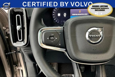 2023 Volvo XC40 B4 Plus Bright Theme
