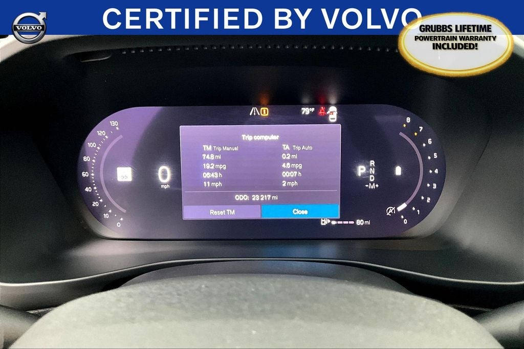 2023 Volvo XC40 B4 Plus Bright Theme