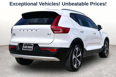 2023 Volvo XC40 B4 Plus Bright Theme