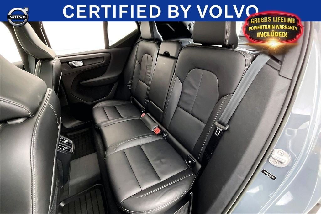 2023 Volvo XC40 B4 Plus Bright Theme