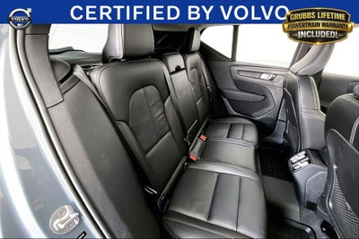 2023 Volvo XC40 B4 Plus Bright Theme