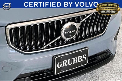 2023 Volvo XC40 B4 Plus Bright Theme
