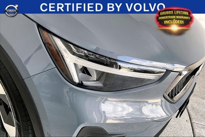 2023 Volvo XC40 B4 Plus Bright Theme