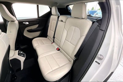 2023 Volvo XC40 Ultimate