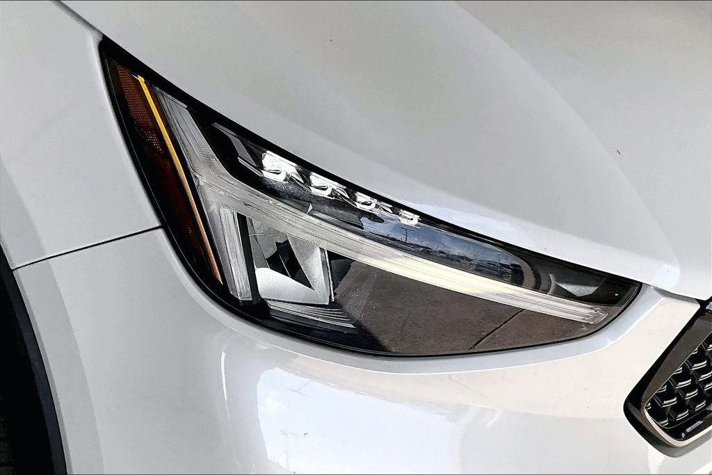 2023 Volvo XC40 Ultimate