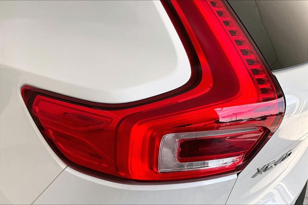 2023 Volvo XC40 Ultimate