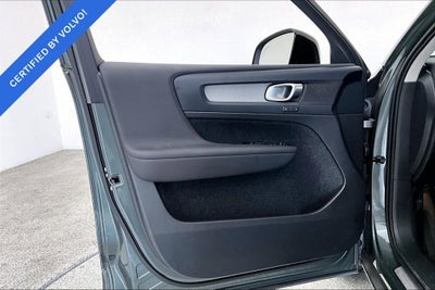 2026 Volvo XC40 B4 Core