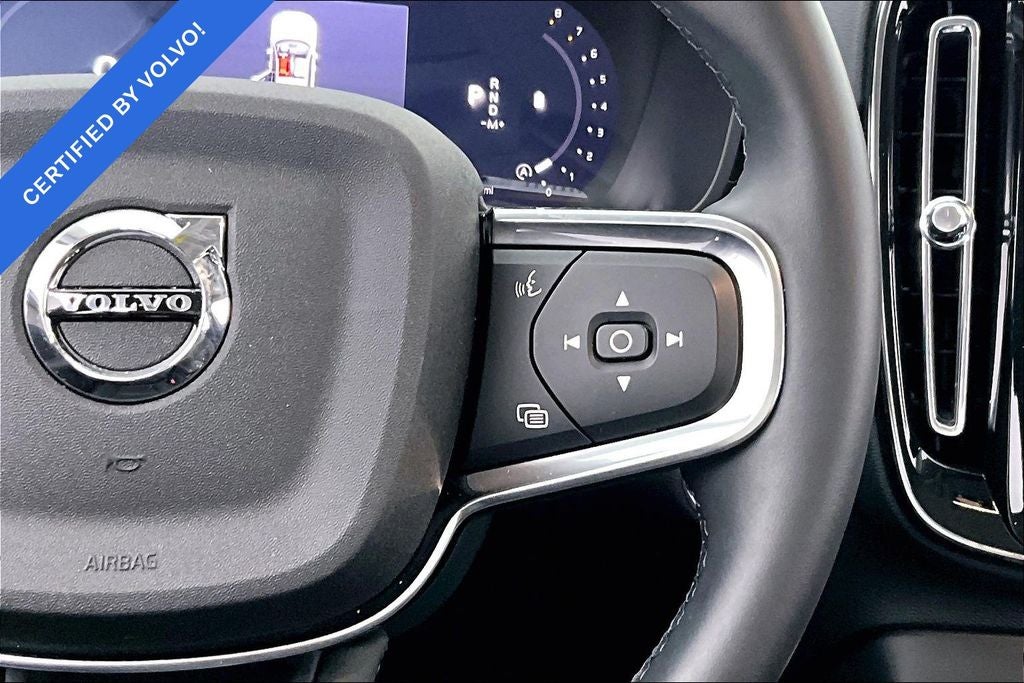 2026 Volvo XC40 B4 Core