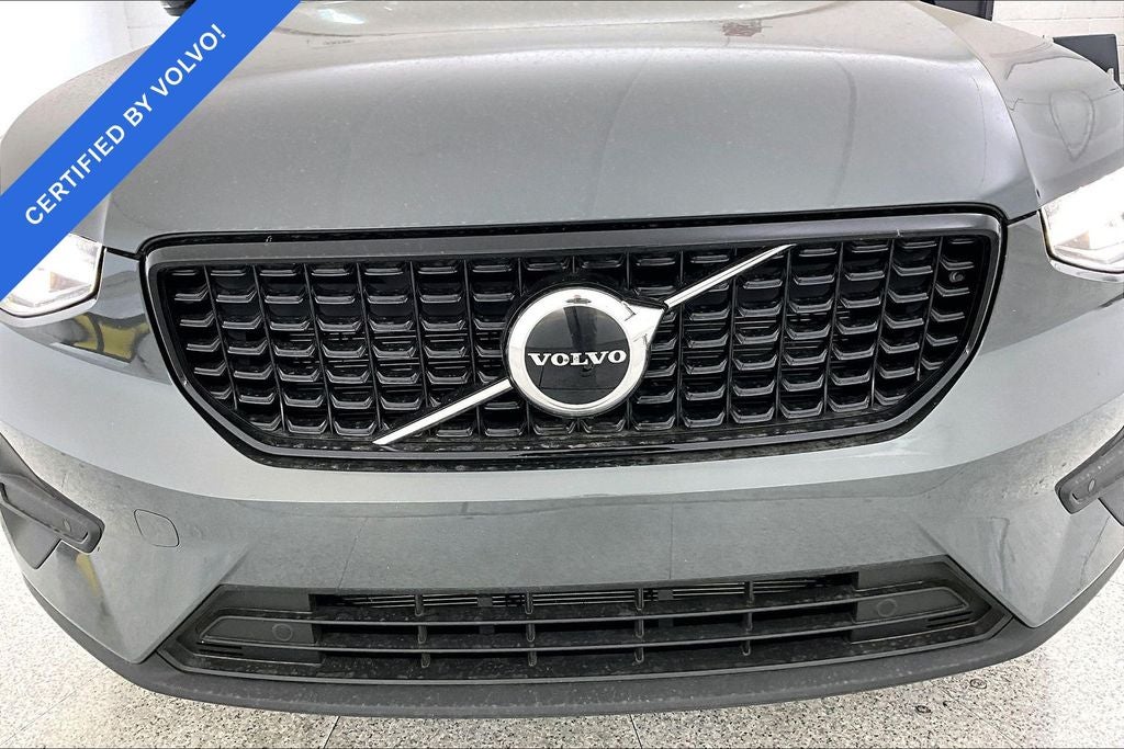 2026 Volvo XC40 B4 Core