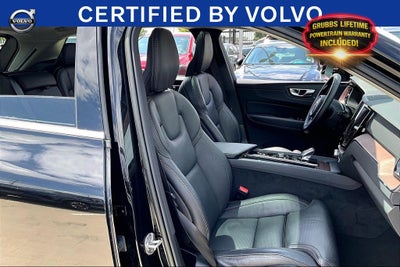 2023 Volvo XC60 B5 Ultimate Bright Theme