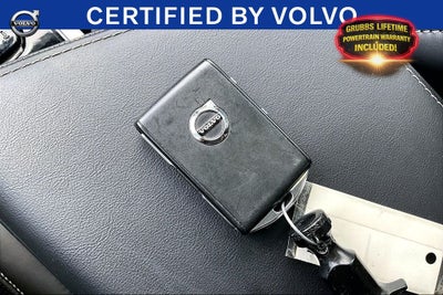 2023 Volvo XC60 B5 Ultimate Bright Theme
