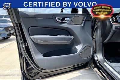 2023 Volvo XC60 B5 Ultimate Bright Theme