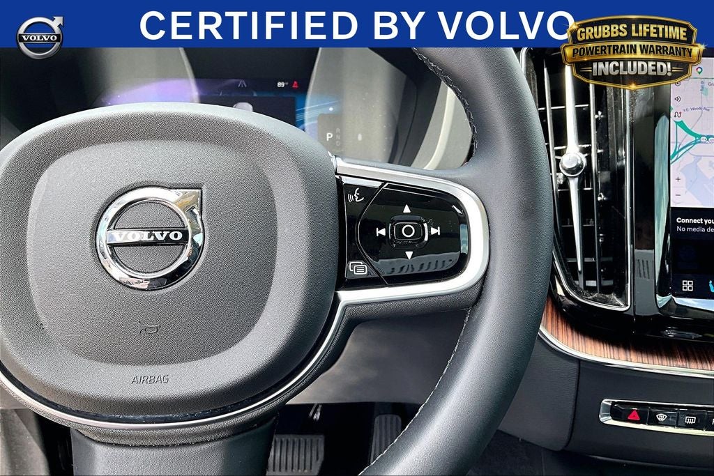 2023 Volvo XC60 B5 Ultimate Bright Theme