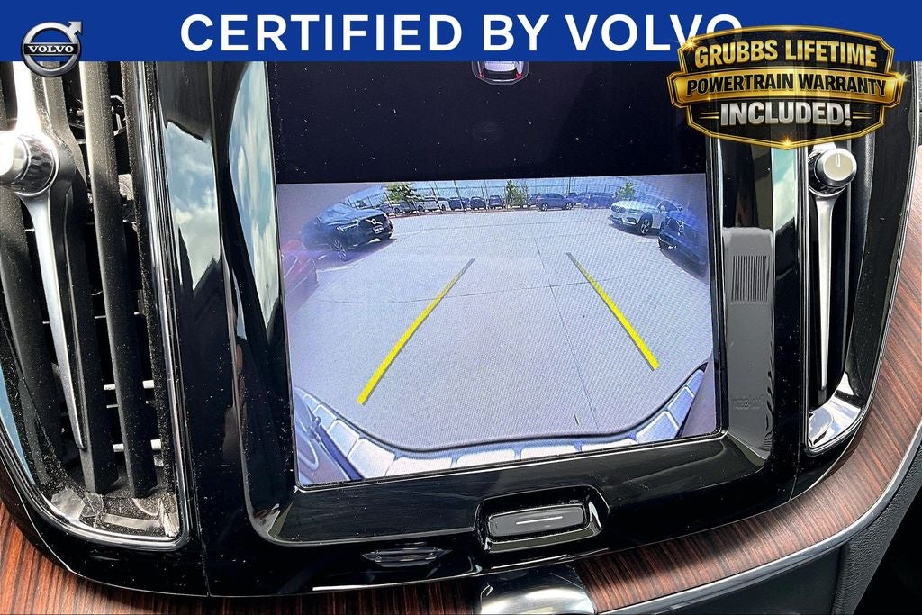 2023 Volvo XC60 B5 Ultimate Bright Theme